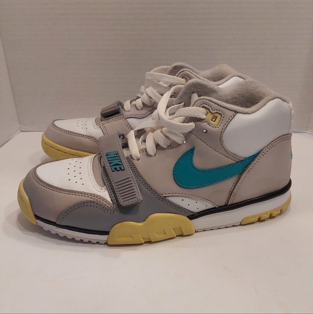 NIKE AIR TRAINER CITRON 7.5M/9W PRE-OWNED